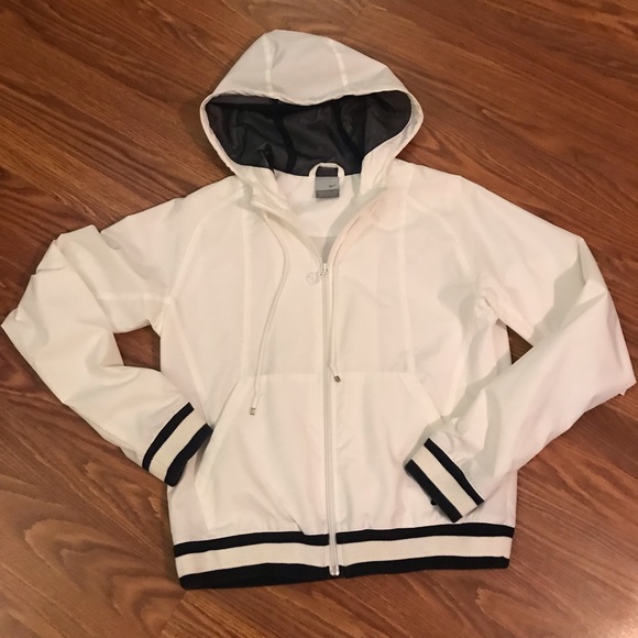 Nike Jackets & Blazers - NIKE Sport Jacket 🏃🏼‍♀️🏃🏻‍♂️